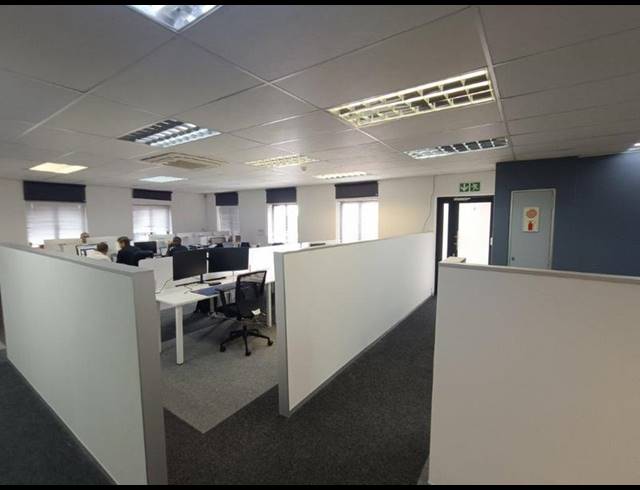 BUSINESS PROPERTY TO RENT IN STRUBENSVALLEI